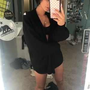 black over sized shaw